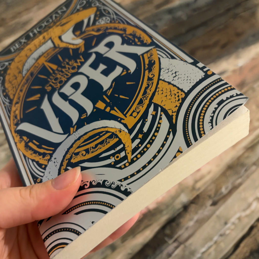 Viper (Isles of Storm and Sorrow #1)