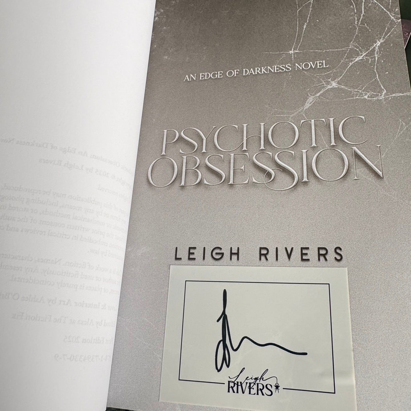 Psychotic Obsession (Edge of Darkness Novel)